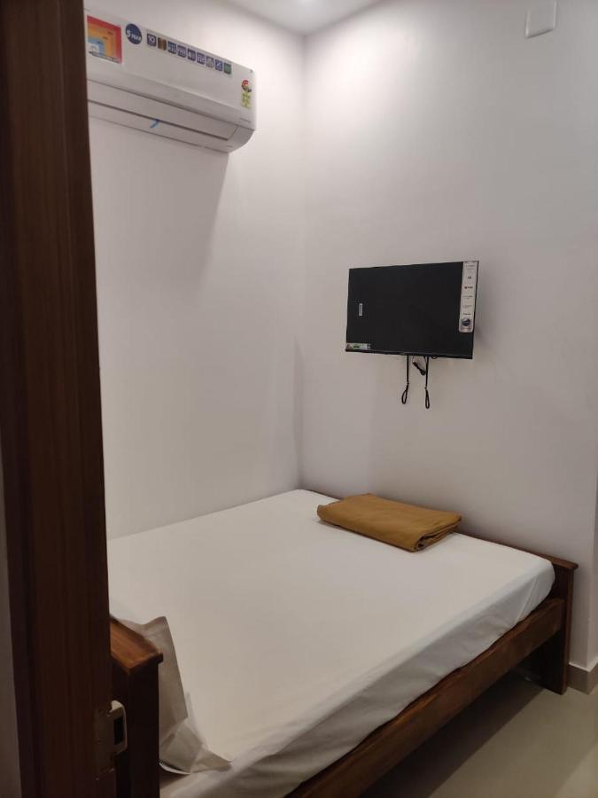 Sri Balaji Lodging Hotell Tiruchchendūr Eksteriør bilde
