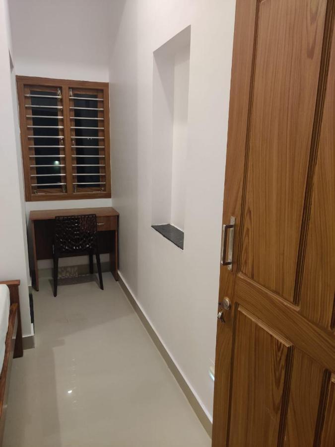 Sri Balaji Lodging Hotell Tiruchchendūr Eksteriør bilde