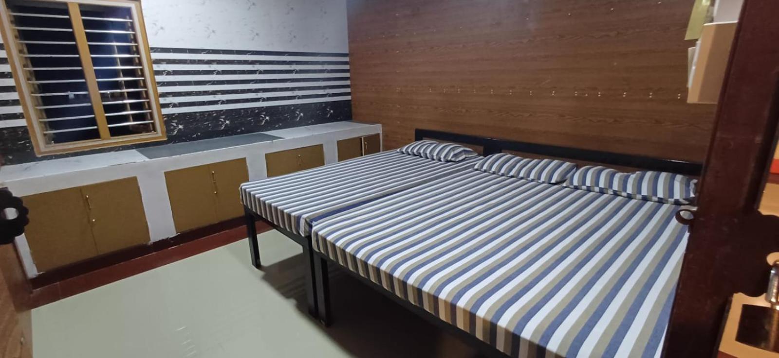 Sri Balaji Lodging Hotell Tiruchchendūr Rom bilde